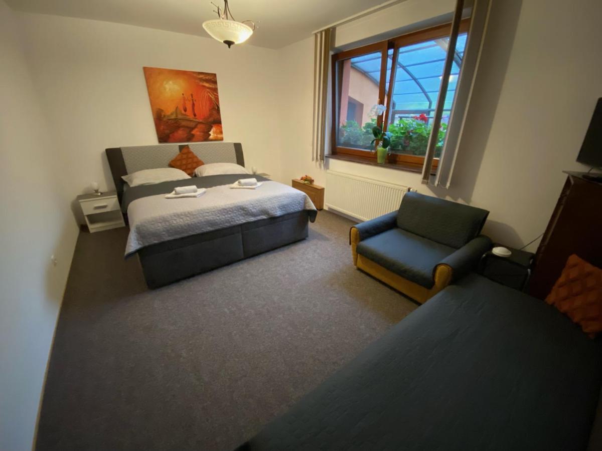 Brezno 2 Izbovy Apartman Sabi Zewnętrze zdjęcie