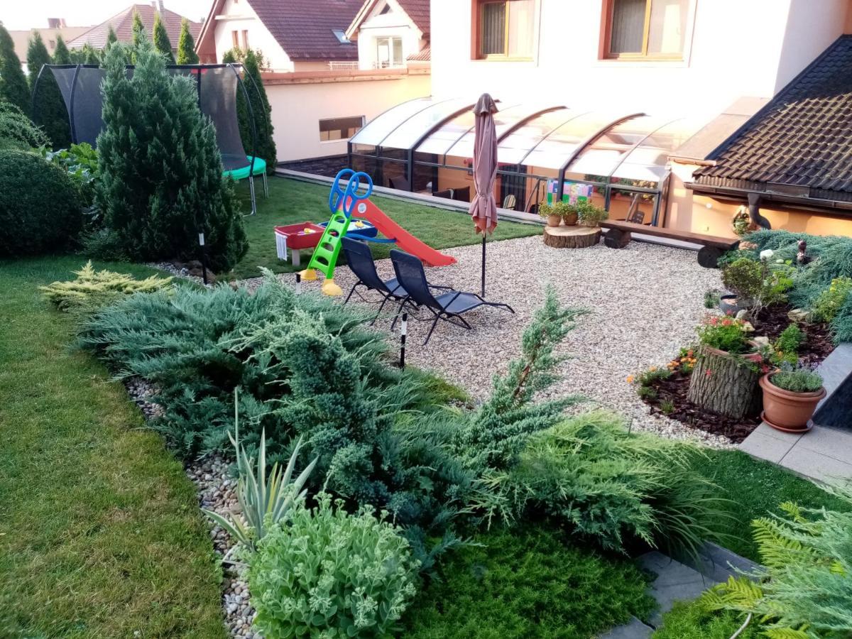 Brezno 2 Izbovy Apartman Sabi Zewnętrze zdjęcie
