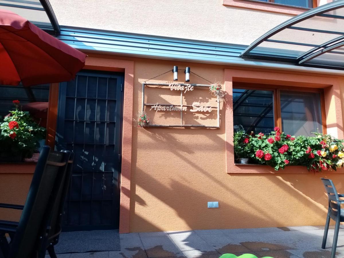 Brezno 2 Izbovy Apartman Sabi Zewnętrze zdjęcie